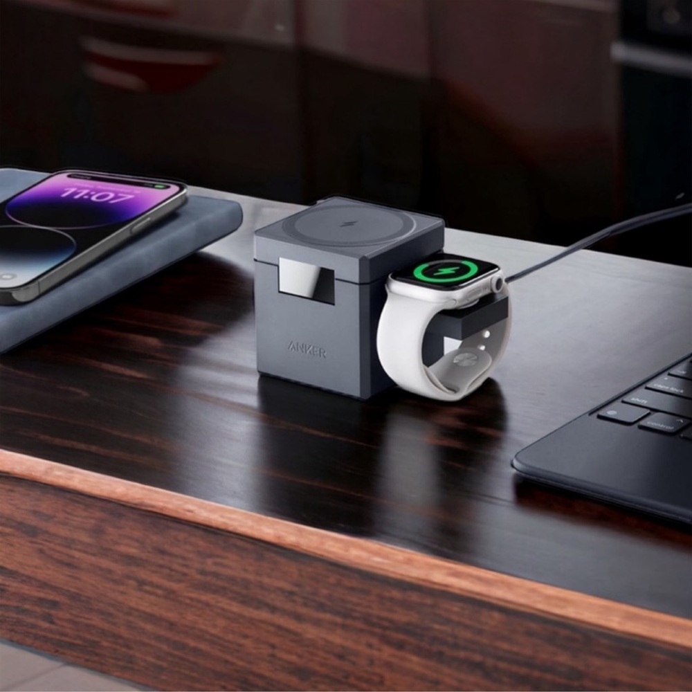 ANKER 3- In-1 Cube With MagSafe